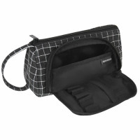 Пенал-косметичка BRAUBERG с ручкой, 1 откидная планка, полиэстер, 22x10х8 см, "Checkered black", 271559 Пенал-косметичка BRAUBERG с ручкой, 1 откидная планка, полиэстер, 22x10х8 см, "Checkered black", 271559