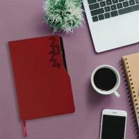 Ежедневник датированный 2024 А5 150x213 мм BRAUBERG "Up", под кожу софт-тач, держатель для ручки, бордовый, 114913
