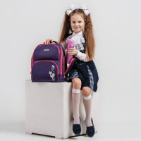 Рюкзак BRAUBERG CLASSIC, легкий каркас, премиум материал, Graceful cat, фиолетовый, 37х32х21 см, 270087 Рюкзак BRAUBERG CLASSIC, легкий каркас, премиум материал, Graceful cat, фиолетовый, 37х32х21 см, 270087