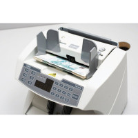 Счетчик банкнот PRO 85 UM, 1500 банкнот/мин., 3 валюты, УФ-, магнитная детекция, фасовка Счетчик банкнот PRO 85 UM, 1500 банкнот/мин., 3 валюты, УФ-, магнитная детекция, фасовка